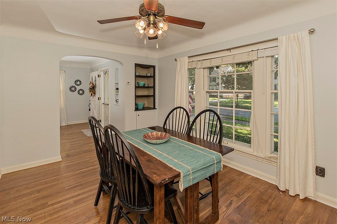 1133 Avondale Road Cleveland, OH 44121 - Photo 3 of 32 Gallery Image 3