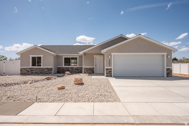 3879 North Hawks Landing Loop Cedar City, UT 84721 - Photo 3 of 39