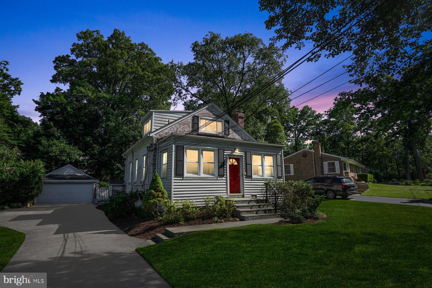 736 Dennis Avenue Silver Spring, MD 20901 - Photo 29 of 34 Home in the evening