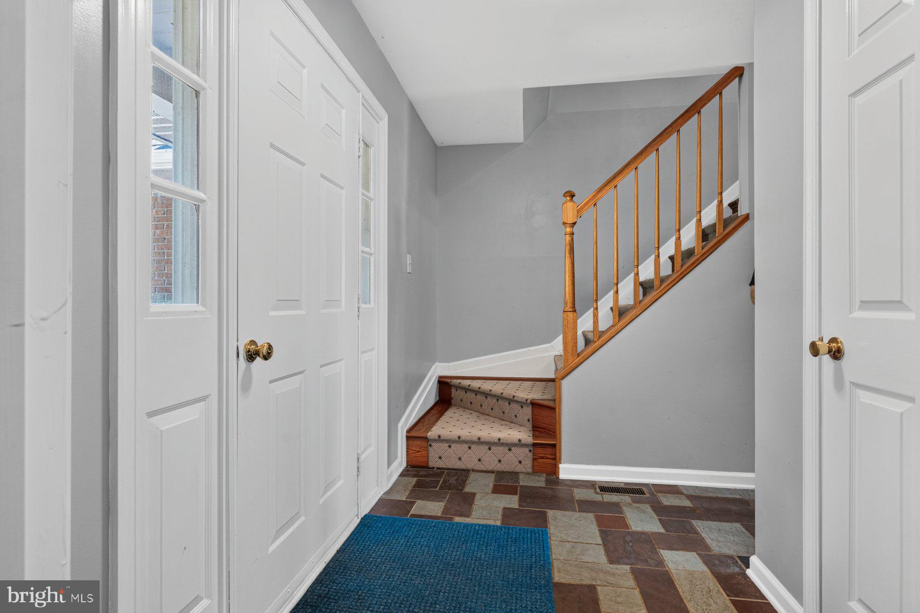 49 Rockland Road Westminster, MD 21158 - Photo 37 of 66 a view of entryway