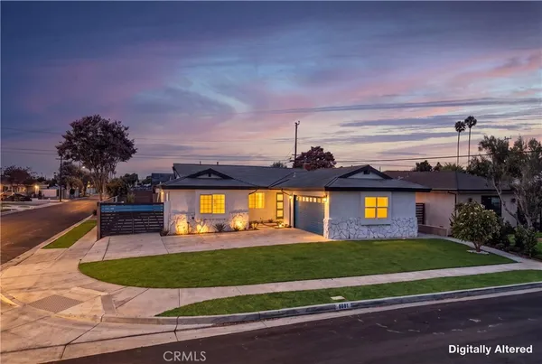 $1,399,000 | 6091 Shelly Drive, Huntington Beach, CA 92647