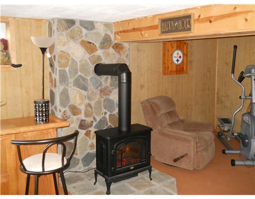28 Vidoni Road Imperial, PA 15126 - Photo 10 of 17 Den/Family/Great Room.