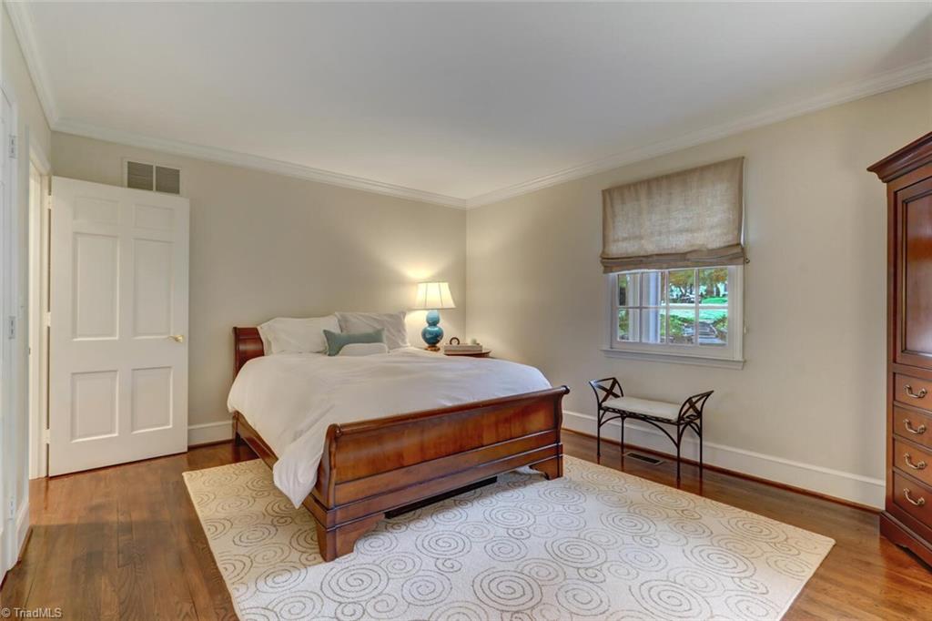 912 Dover Road Greensboro, NC 27408 - Photo 29 of 50 Gallery Image 29