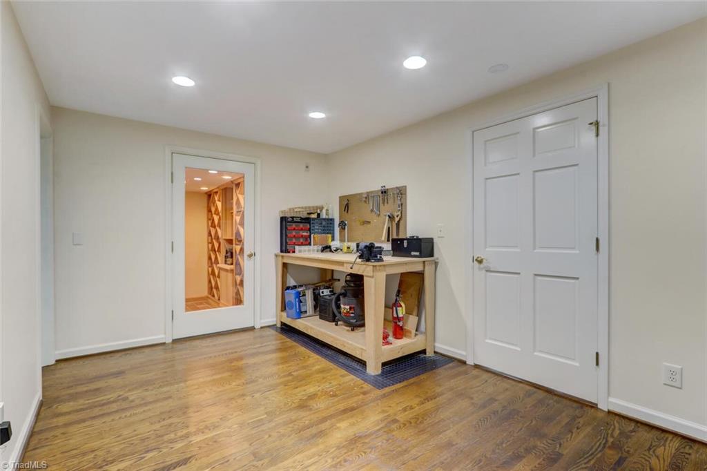 912 Dover Road Greensboro, NC 27408 - Photo 42 of 50 Gallery Image 42