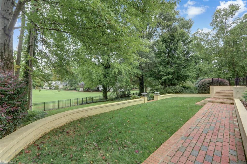 912 Dover Road Greensboro, NC 27408 - Photo 45 of 50 Gallery Image 45