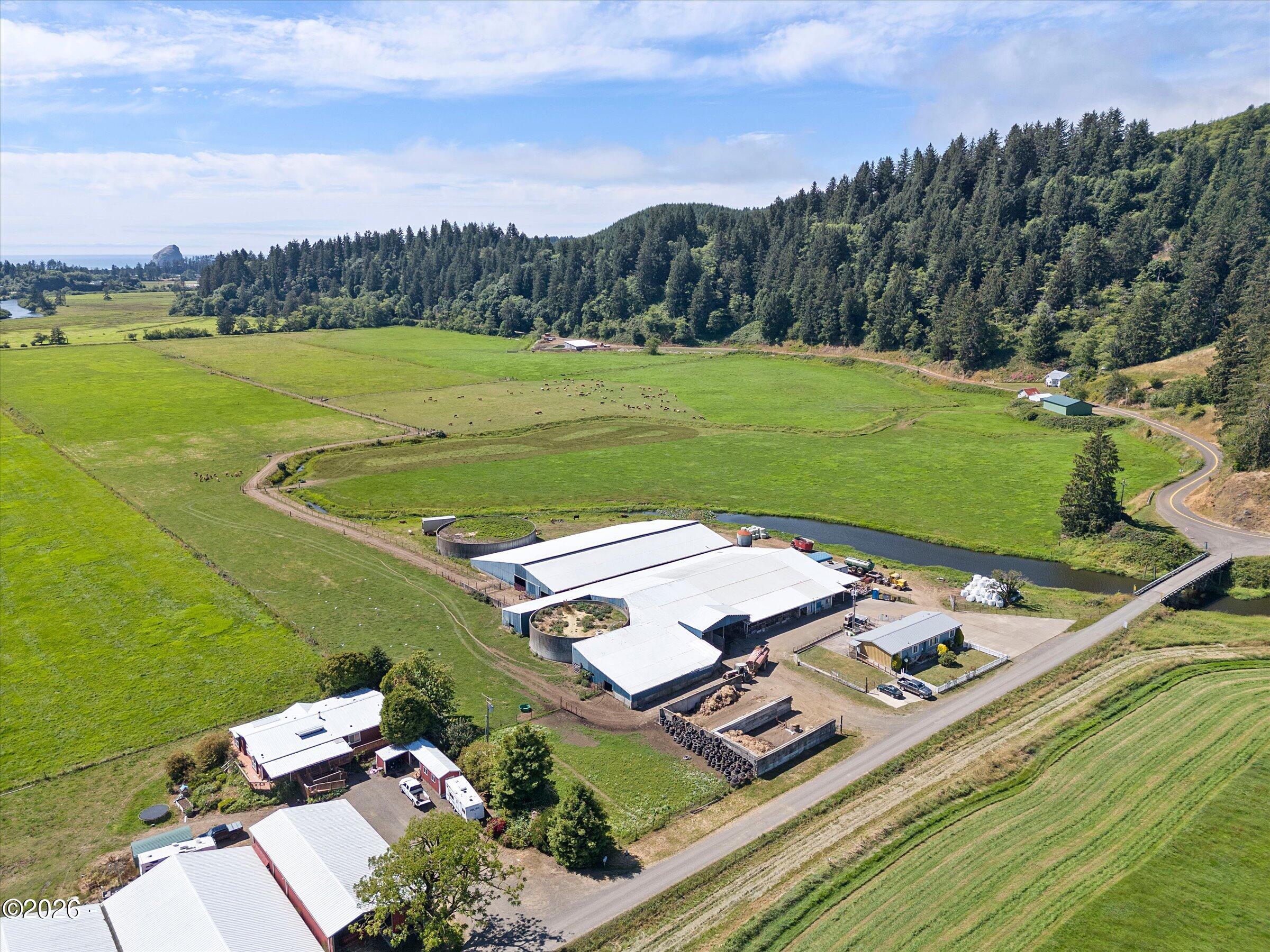 35100 Hushbeck Road Cloverdale, OR 97112 - Photo 10 of 58 Gallery Image 10