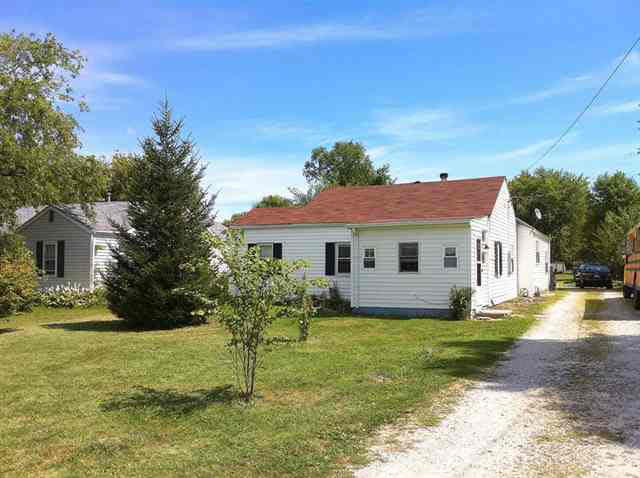 1008 North Country Club Road Muncie, IN 47303 - Photo 1 of 30 Gallery Image 1