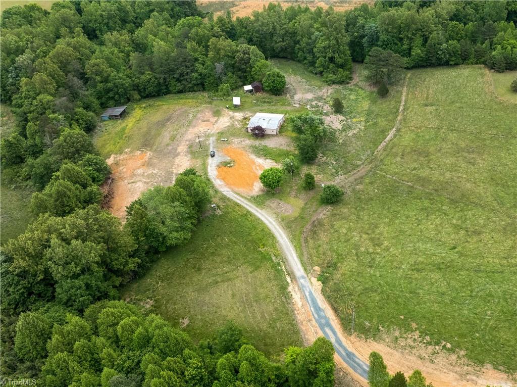 4275 Grubbs Road Walkertown, NC 27051 - Photo 2 of 16