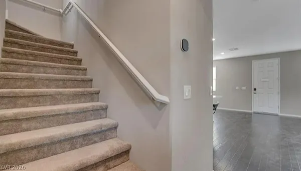 $2,600 | 37 Alamere Falls Drive, Las Vegas, NV 89138