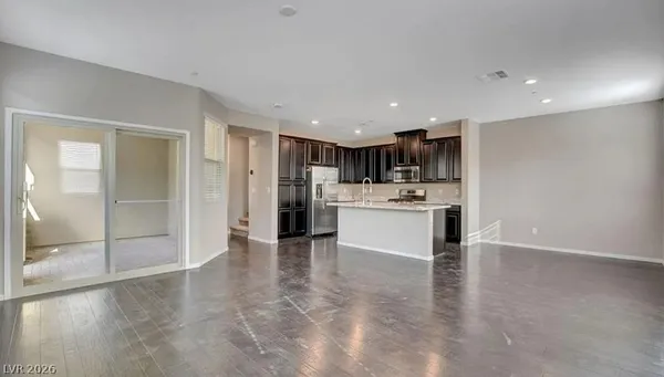 $2,600 | 37 Alamere Falls Drive, Las Vegas, NV 89138