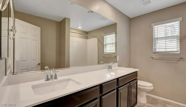 $2,600 | 37 Alamere Falls Drive, Las Vegas, NV 89138