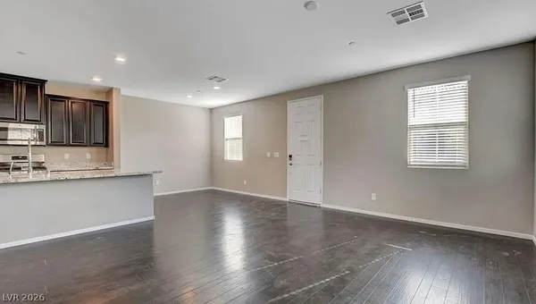 $2,600 | 37 Alamere Falls Drive, Las Vegas, NV 89138