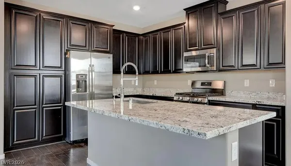 $2,600 | 37 Alamere Falls Drive, Las Vegas, NV 89138