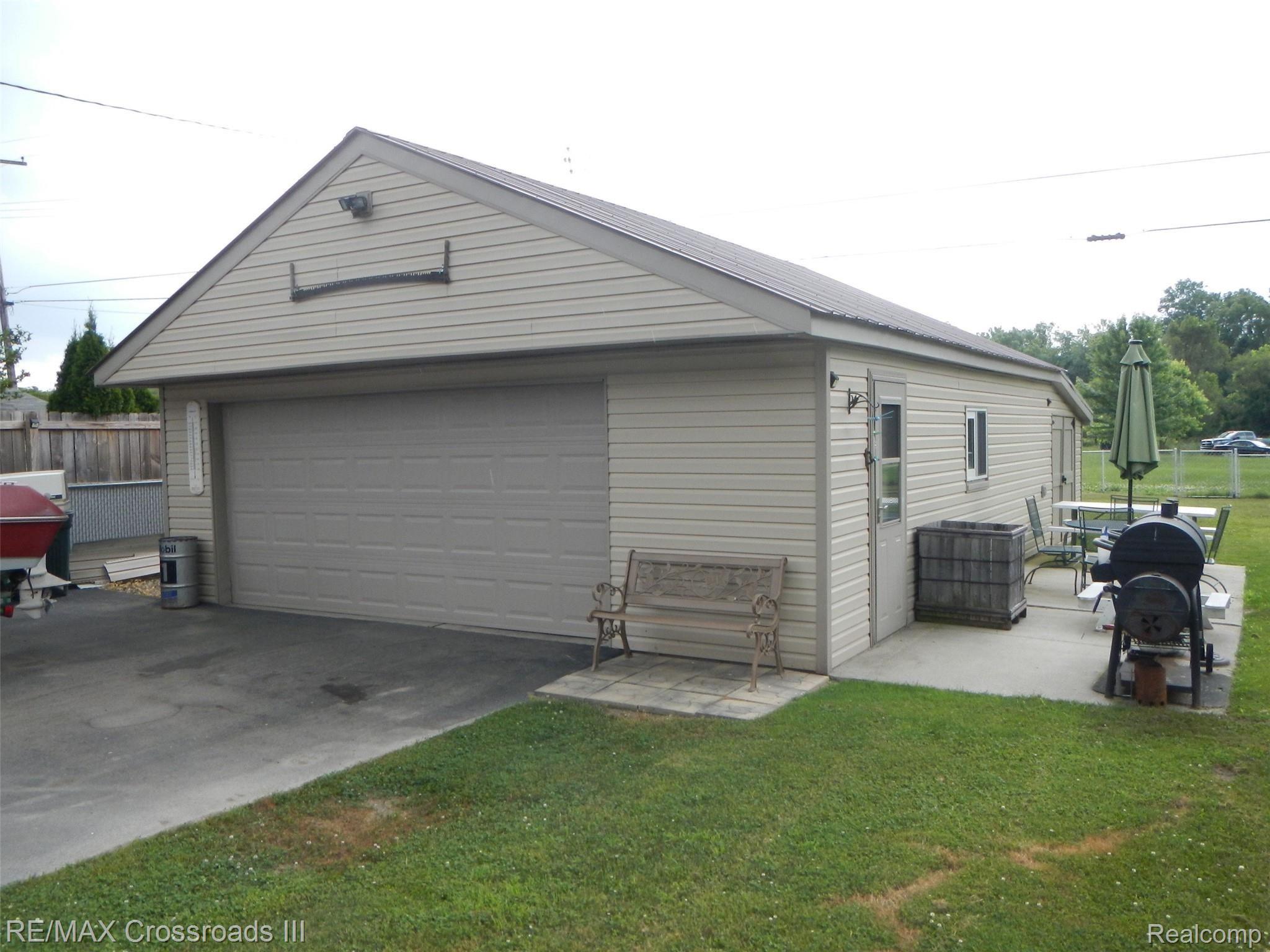 43751 Burtrig Road Belleville, MI 48111 - Photo 19 of 20 DSCN7197.JPG