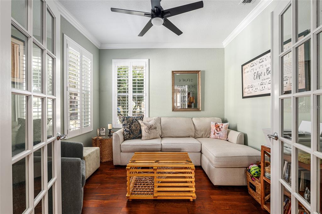 9595 Southwest 70th Loop Ocala, FL 34481 - Photo 21 of 100 a living room with furniture and a window