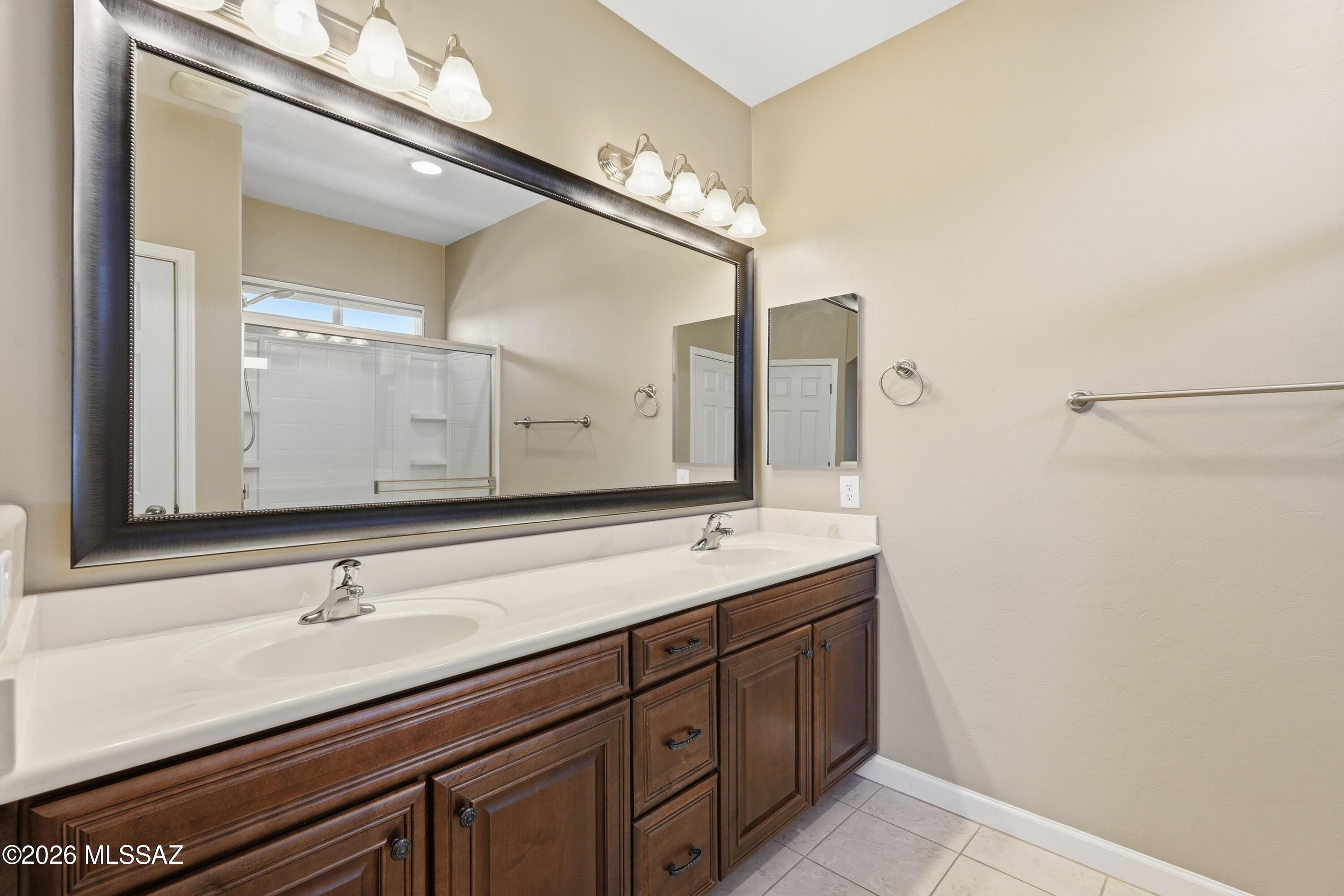 8910 West Irongate Road Marana, AZ 85653 - Photo 21 of 47 8910 (25)