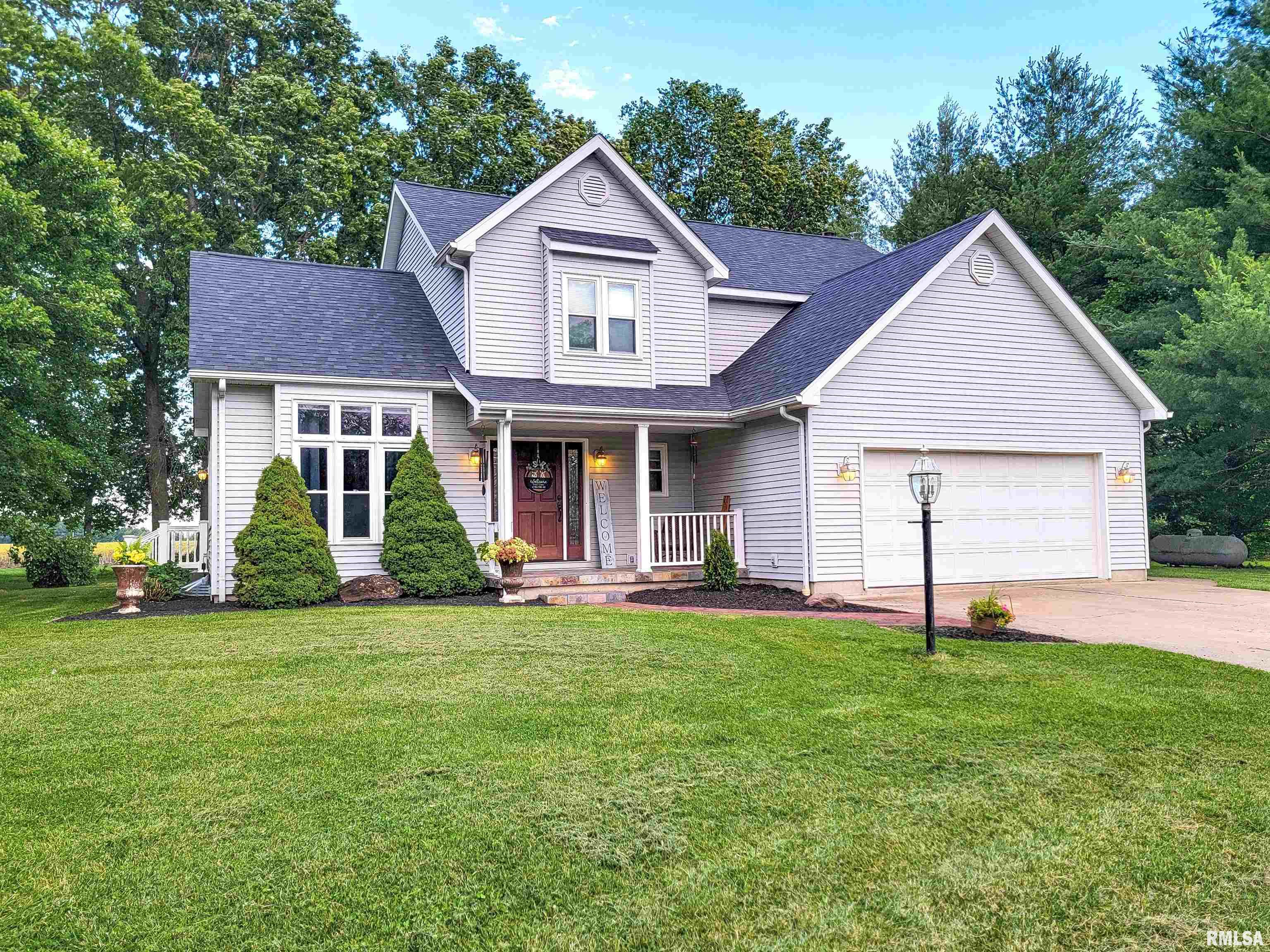 352 Hancock Drive Flora, IL 62839 - Photo 1 of 98
