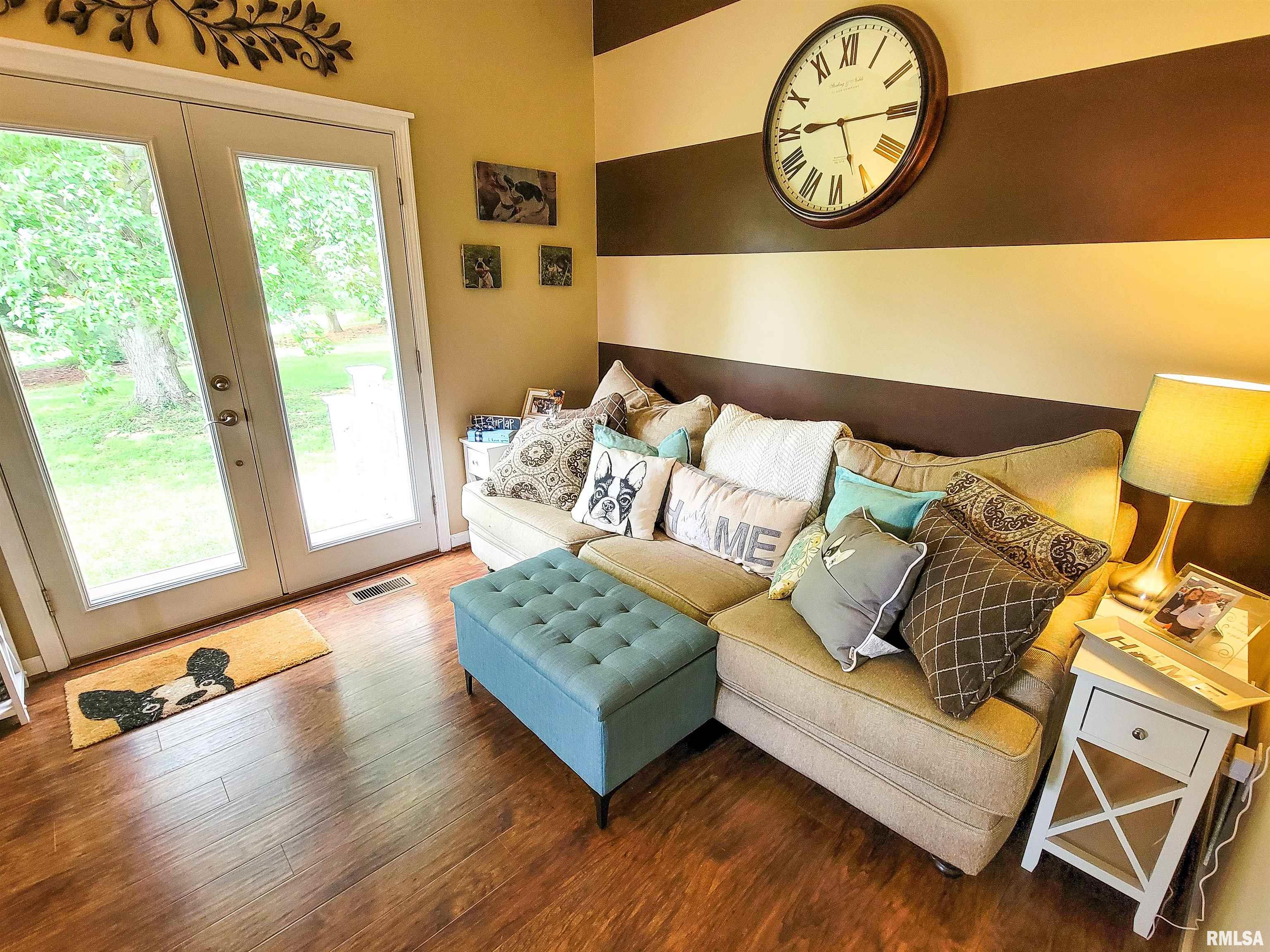 352 Hancock Drive Flora, IL 62839 - Photo 24 of 98