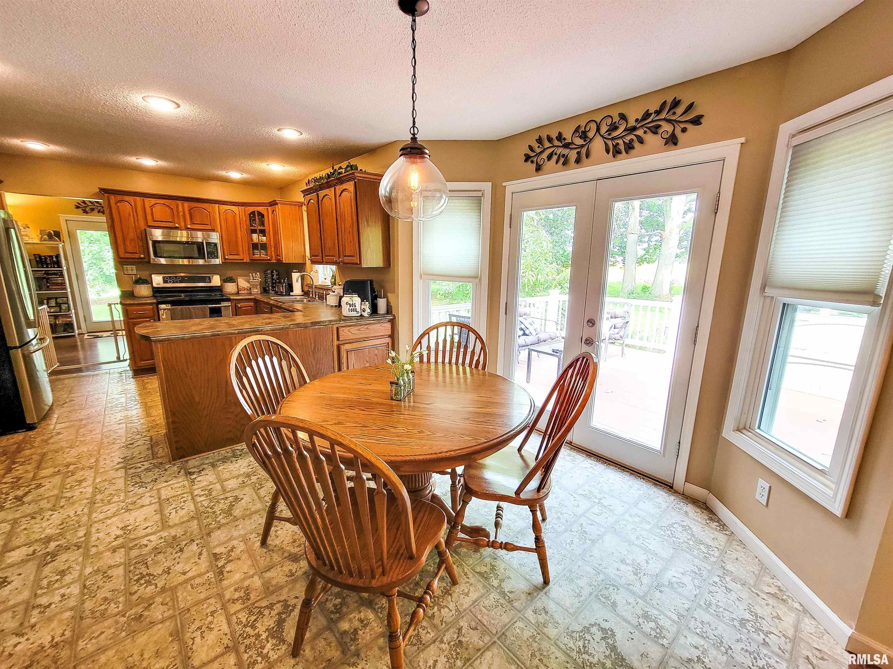 352 Hancock Drive Flora, IL 62839 - Photo 32 of 98