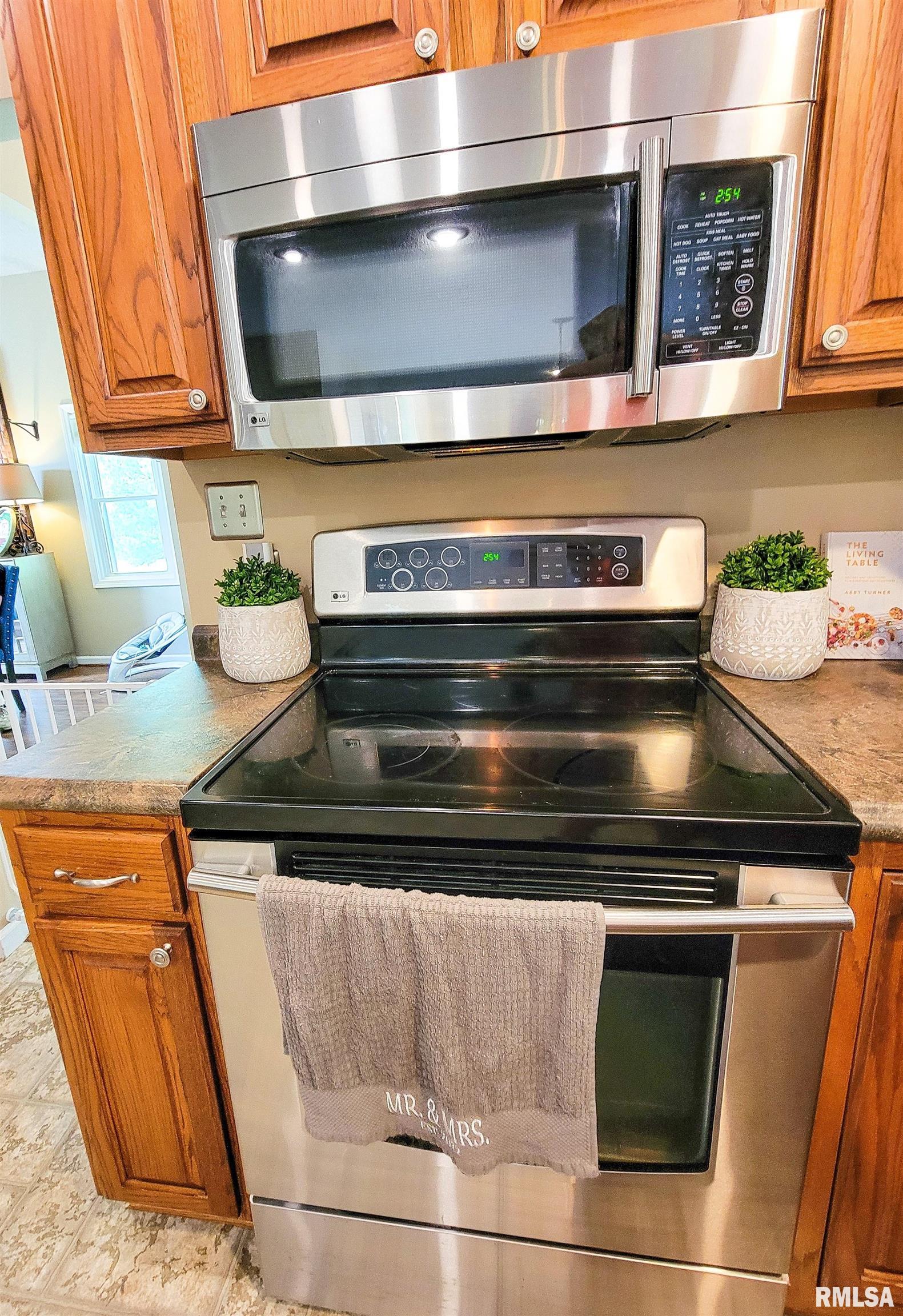 352 Hancock Drive Flora, IL 62839 - Photo 38 of 98
