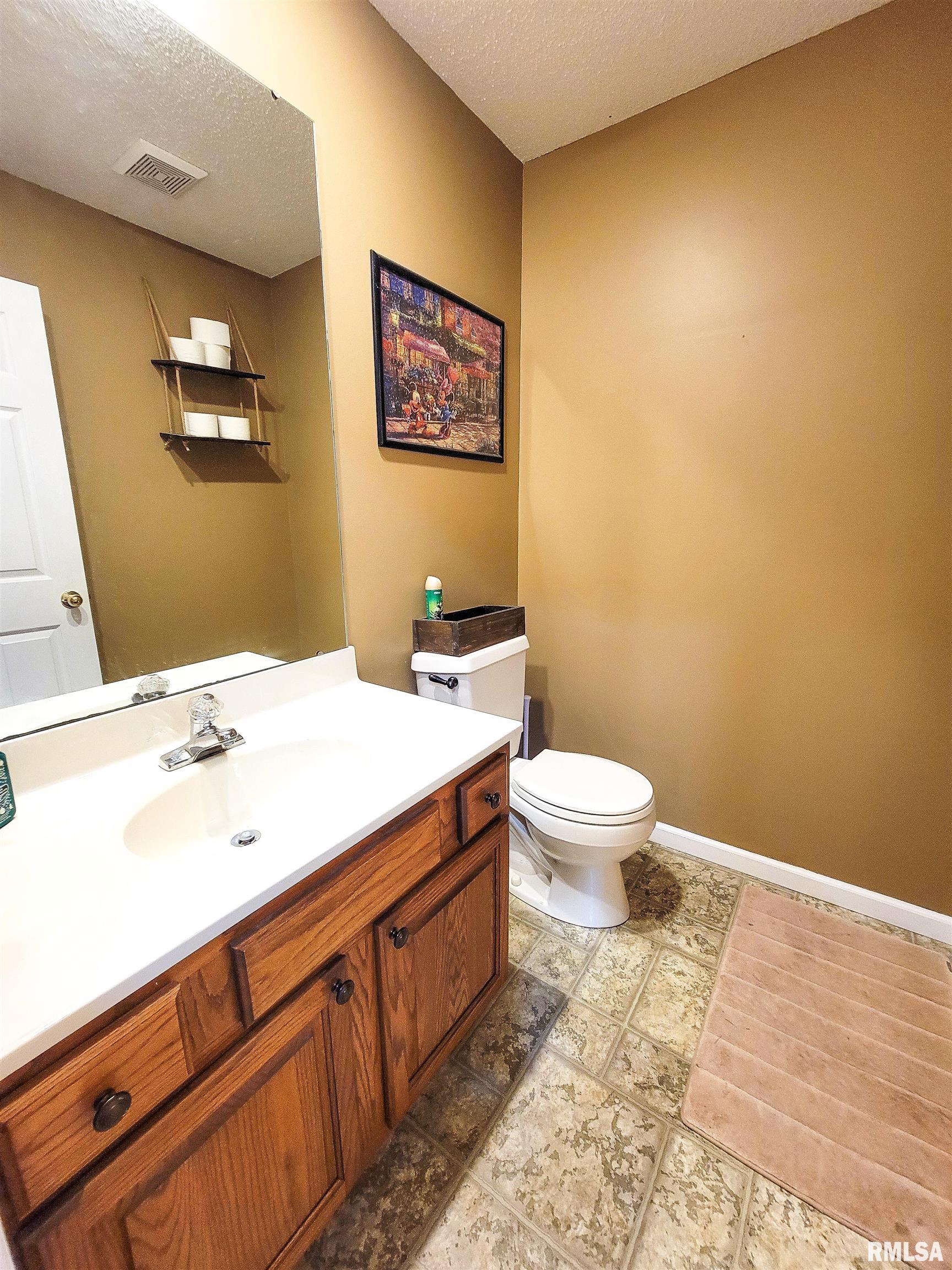 352 Hancock Drive Flora, IL 62839 - Photo 65 of 98