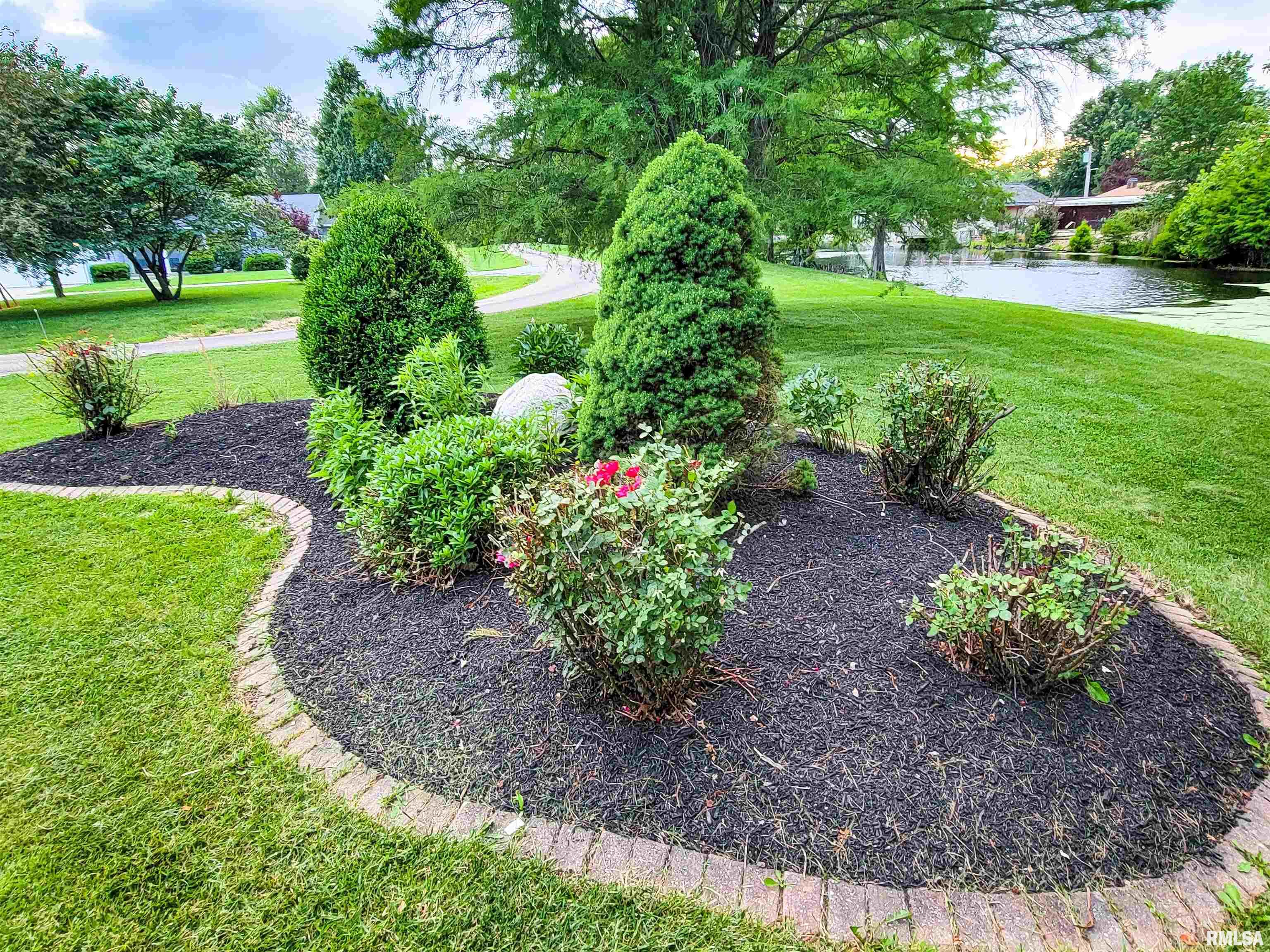 352 Hancock Drive Flora, IL 62839 - Photo 94 of 98