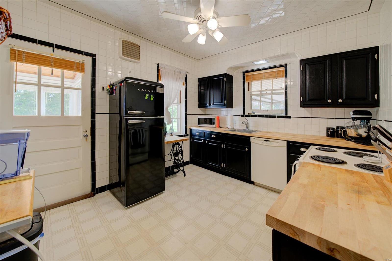 2456 Pond Road Grover, MO 63040 - Photo 9 of 29 Gallery Image 9