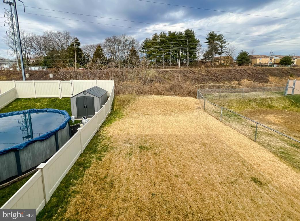 15018 London Road Philadelphia, PA 19116 - Photo 47 of 52 Rear View of a huge back yard