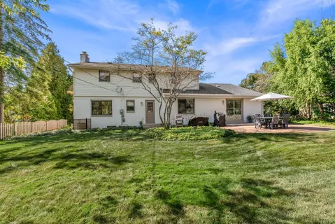 $769,900 | 9062 North Lake Drive, Bayside, WI 53217