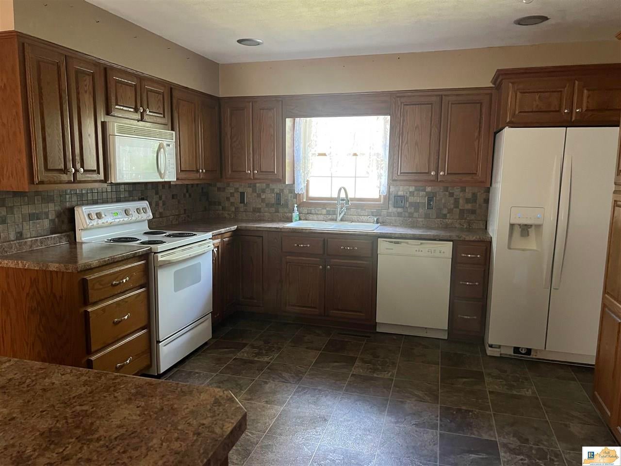 66 Ebenezer Road Tompkinsville, KY 42167 - Photo 8 of 17 Gallery Image 8
