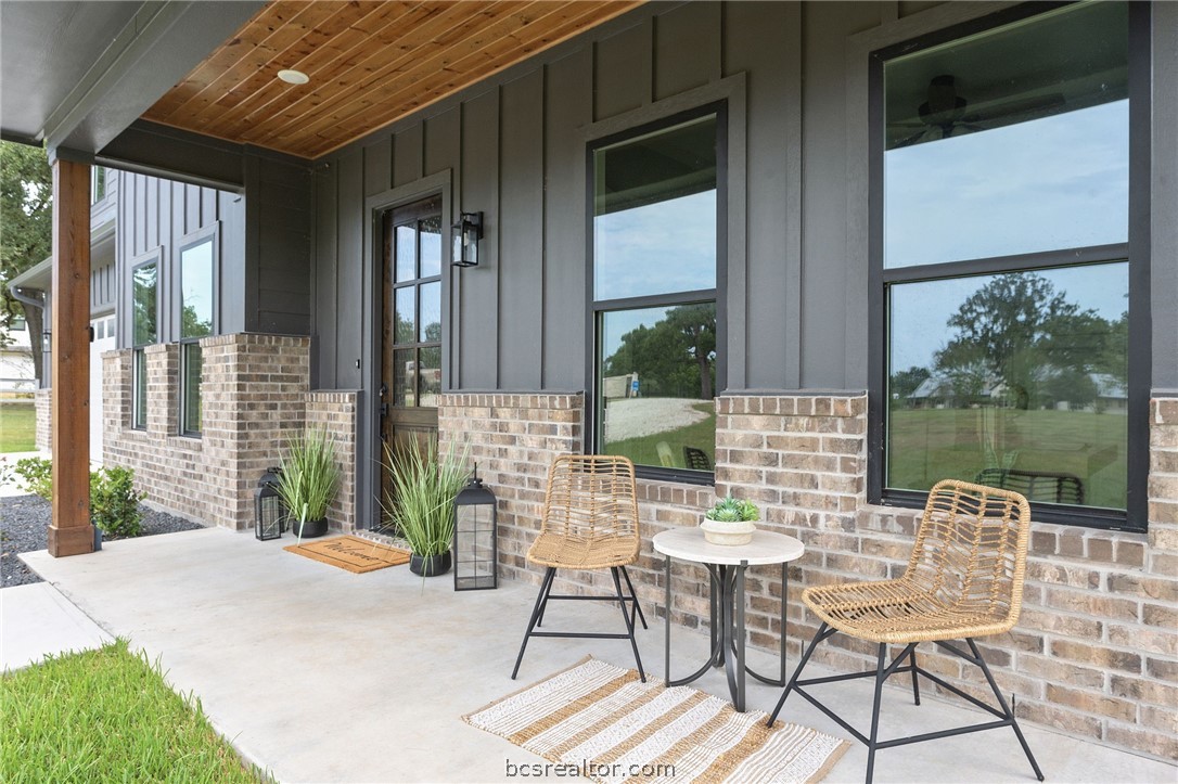 13291 Hopes Creek Road College Station, TX 77845 - Photo 6 of 45 View of front porch