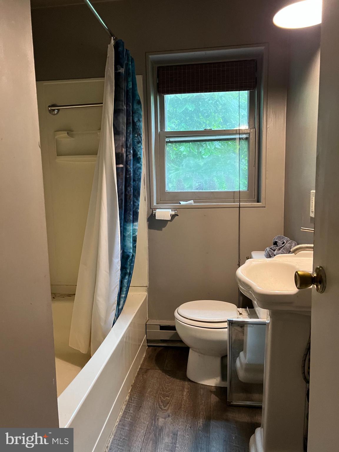 3215 Miller Road Pennsburg, PA 18073 - Photo 16 of 25 2nd floor hall bath