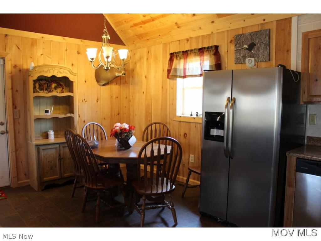 2716 Oak Grove Road Walker, WV 26180 - Photo 10 of 16 Gallery Image 10