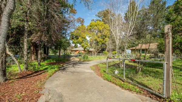 $1,699,950 | 5932 Fredricks Road, Sebastopol, CA 95472