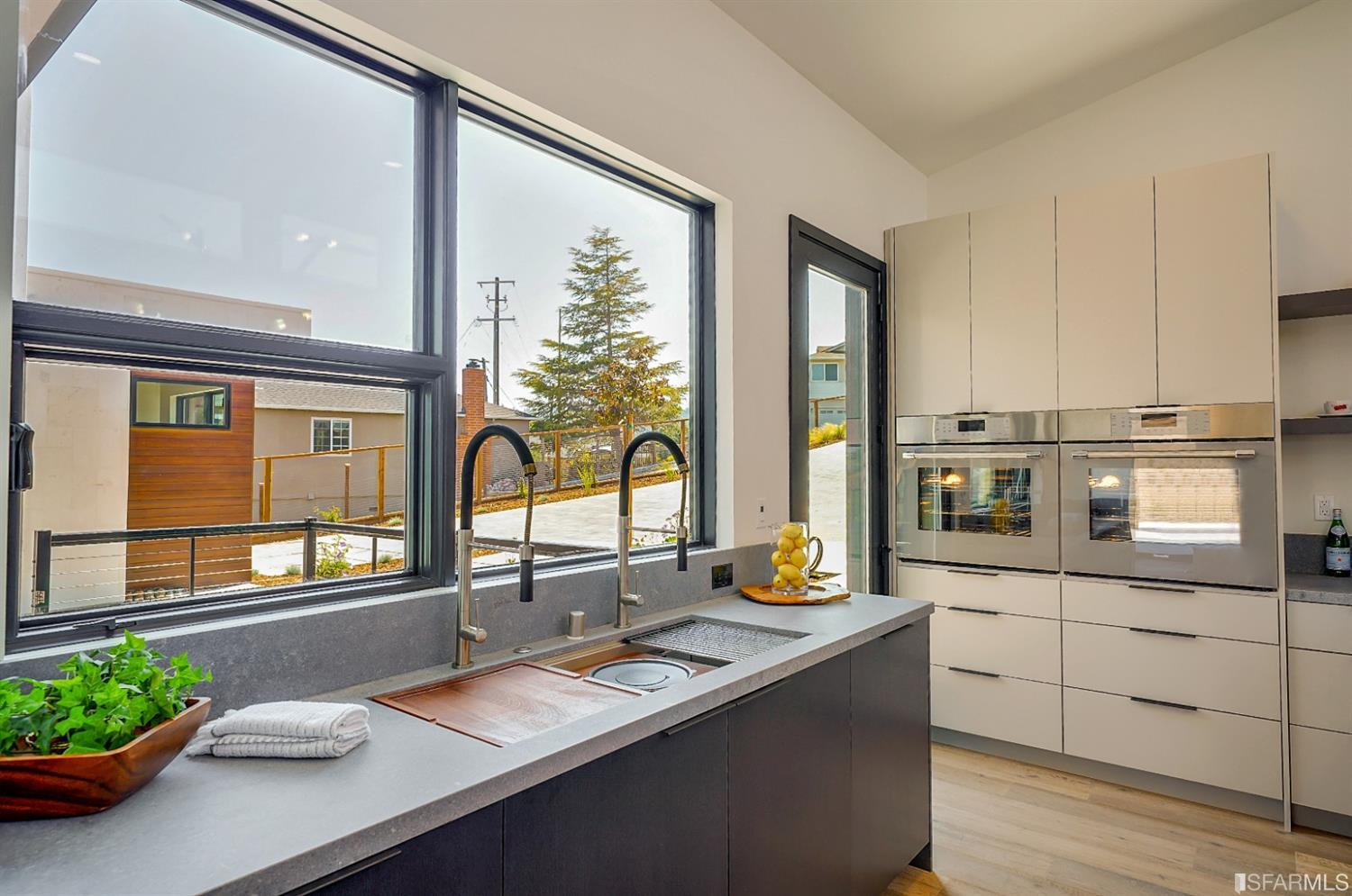 2013 Bishop Road Belmont, CA 94002 - Photo 14 of 55