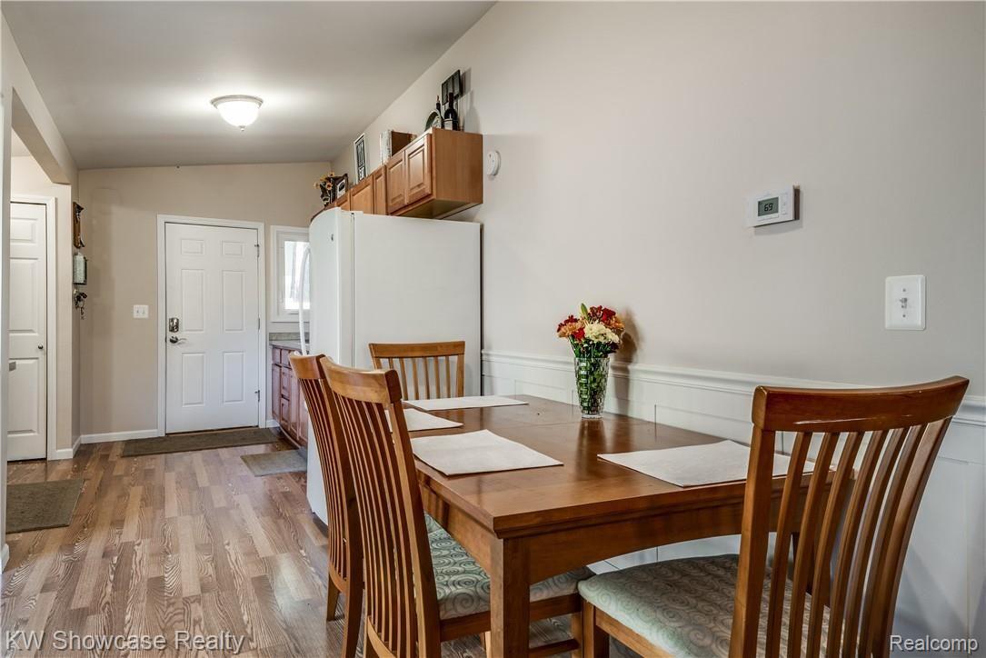 1388 Omega Road Walled Lake, MI 48390 - Photo 11 of 21 Interiors (6 of 20).jpg
