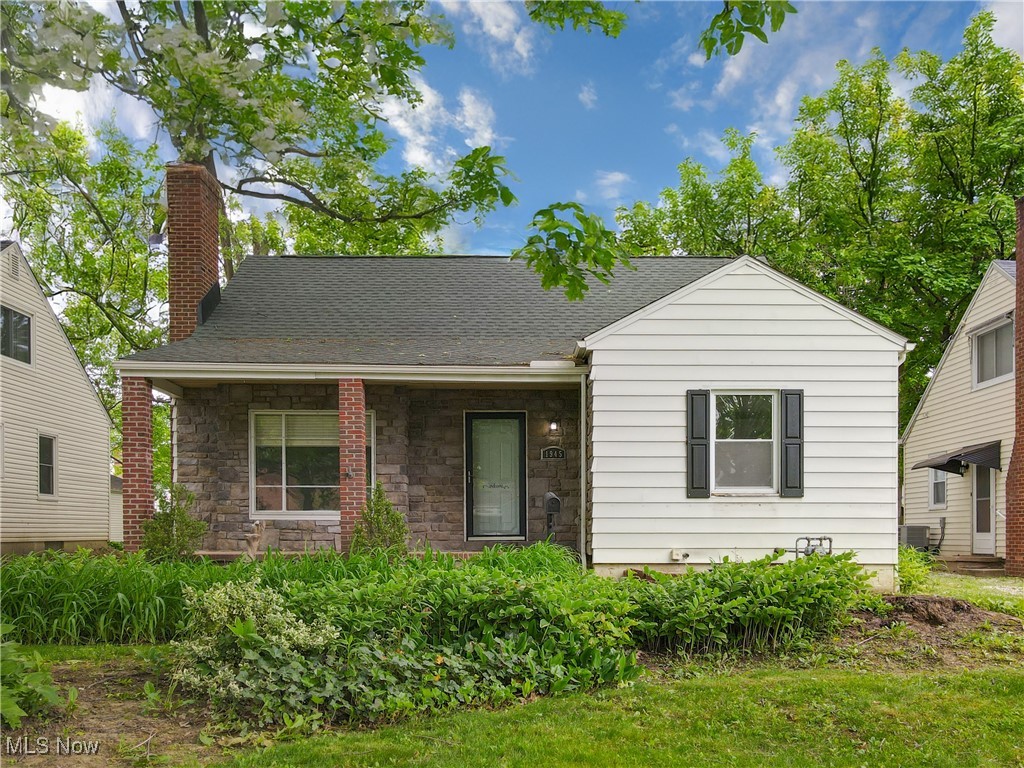 1945 Stabler Road Akron, OH 44313 - Photo 2 of 45