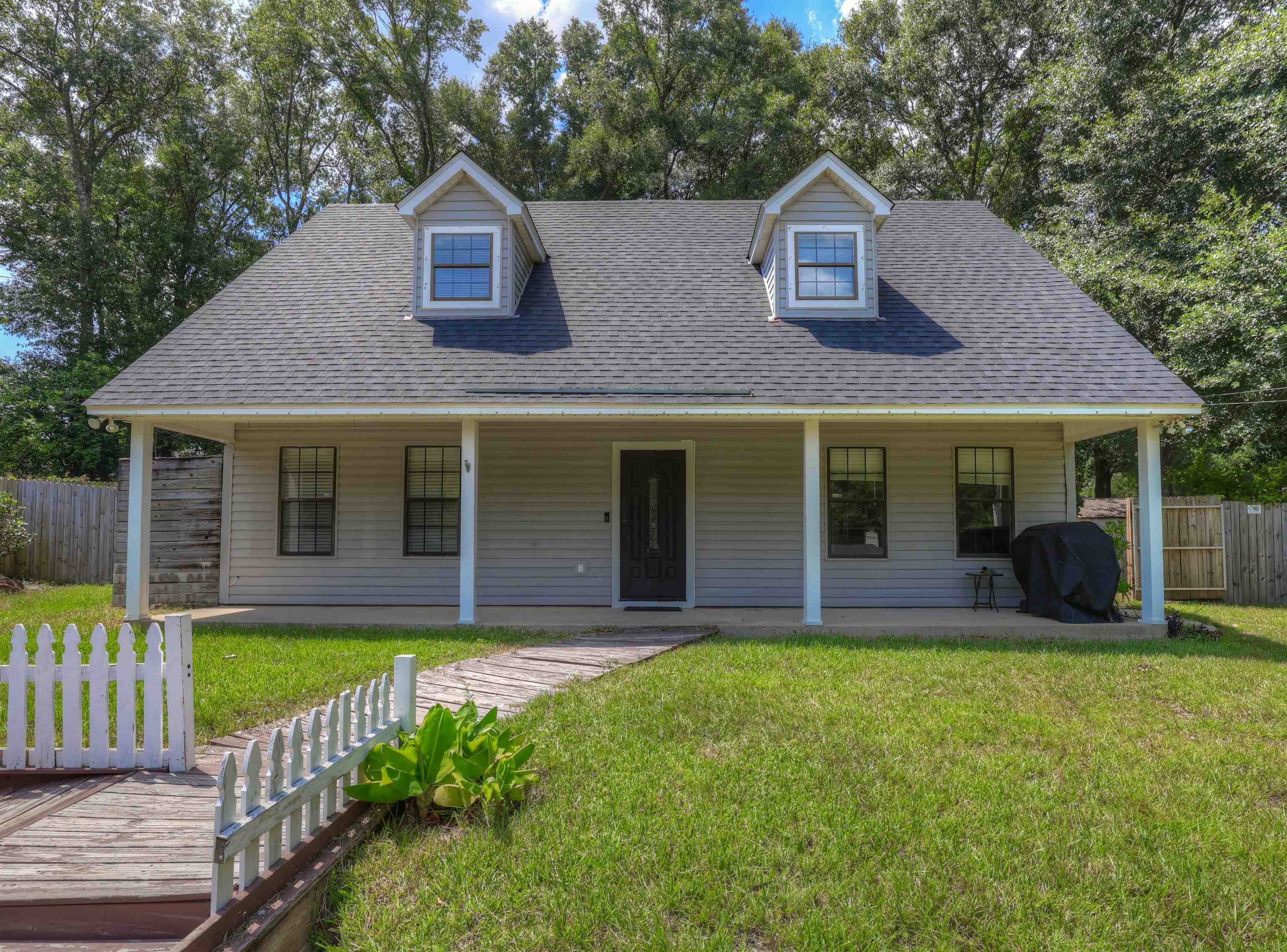 128 Richmond Road Daphne, AL 36526 - Photo 1 of 21