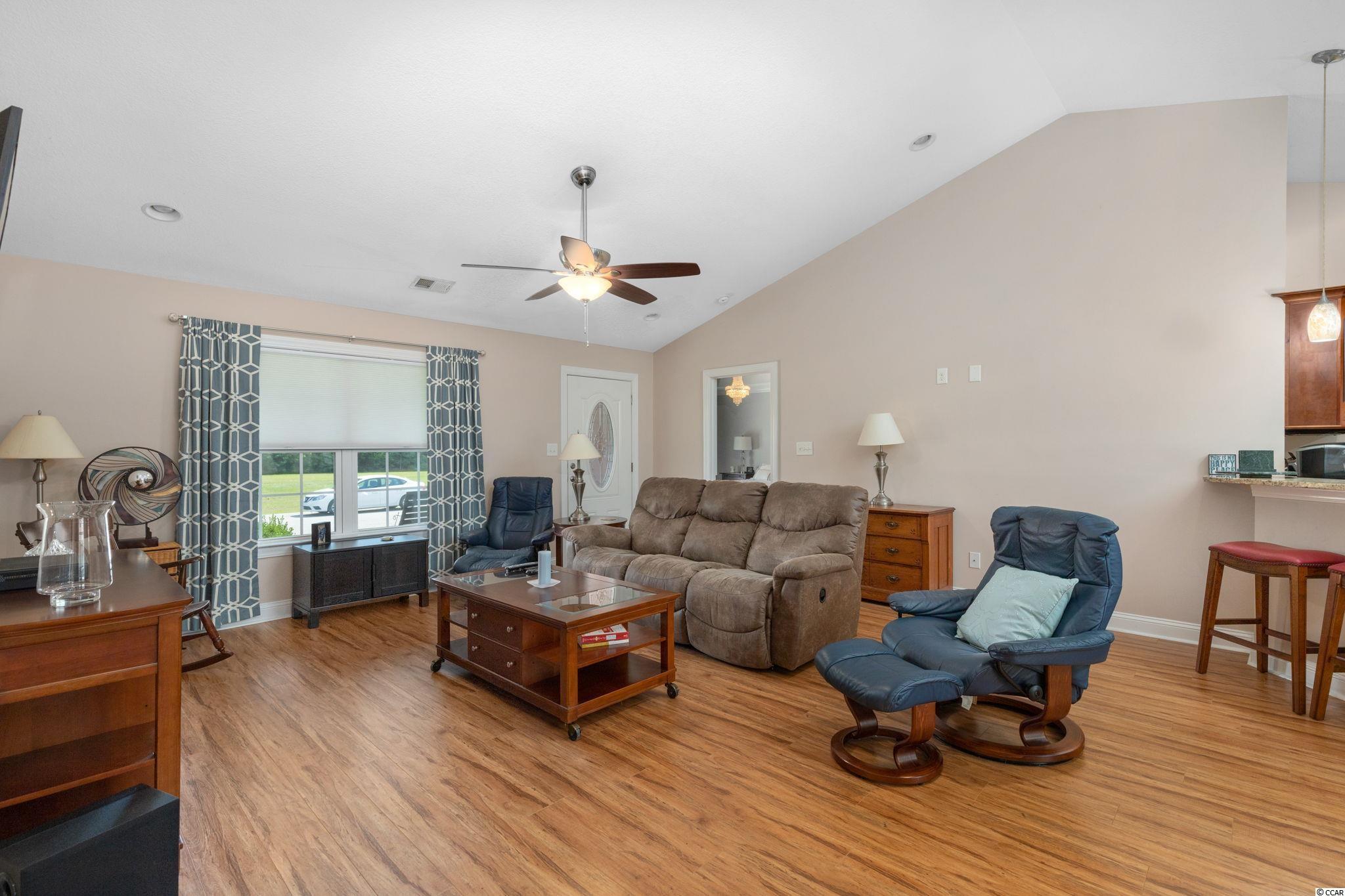 136 Old English Road Galivants Ferry, SC 29544 - Photo 7 of 27 Gallery Image 7