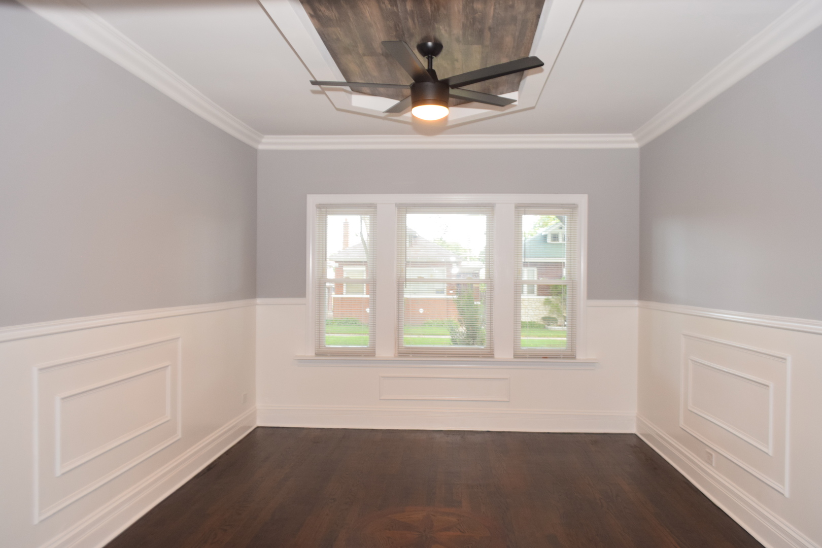 8236 South Ridgeland Avenue Chicago, IL 60617 - Photo 2 of 25