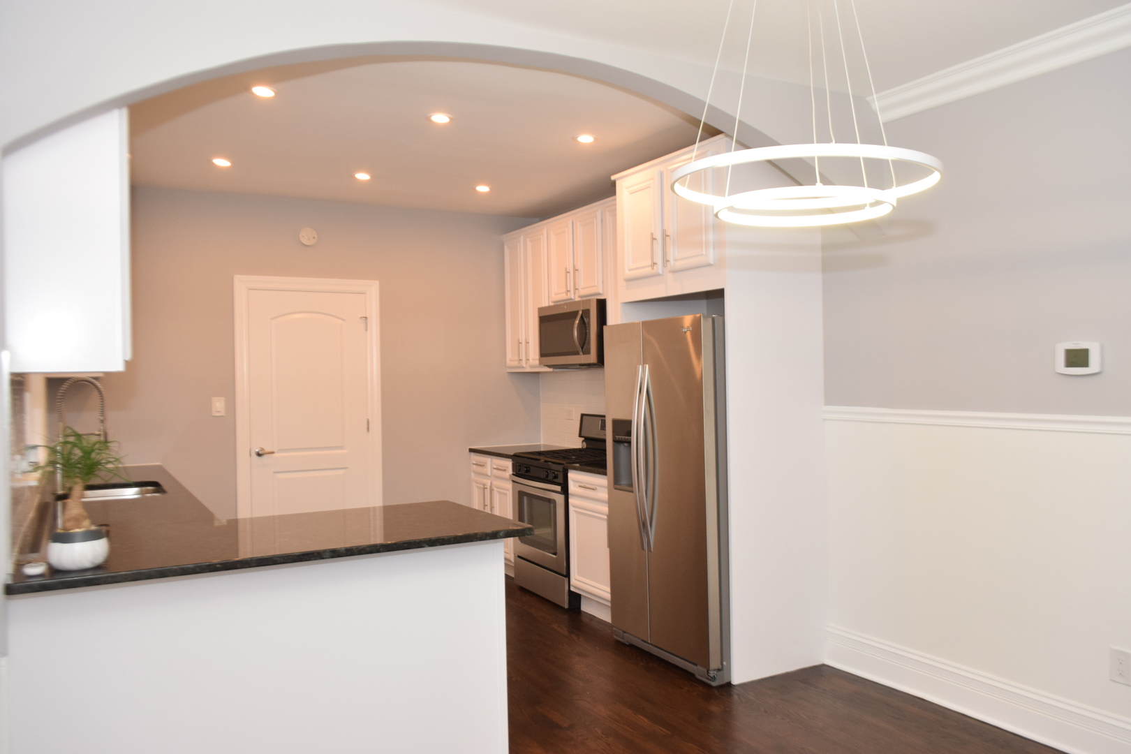 8236 South Ridgeland Avenue Chicago, IL 60617 - Photo 10 of 25