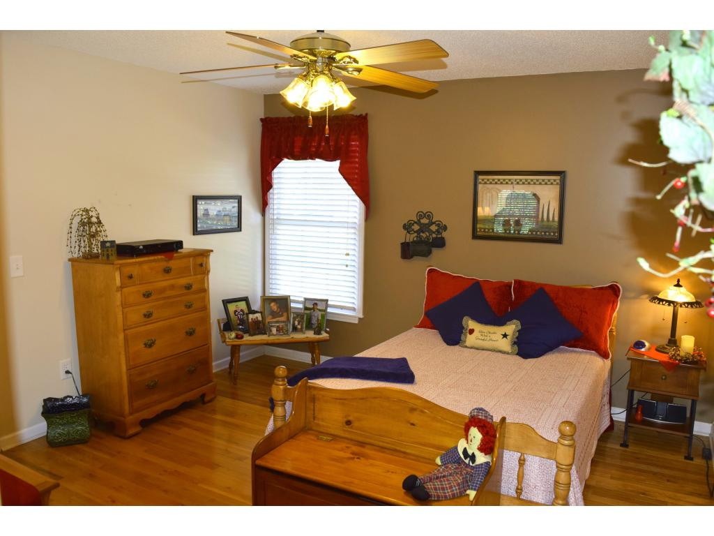 119 Edgefield Road Bristol, TN 37620 - Photo 21 of 24 Photo 21