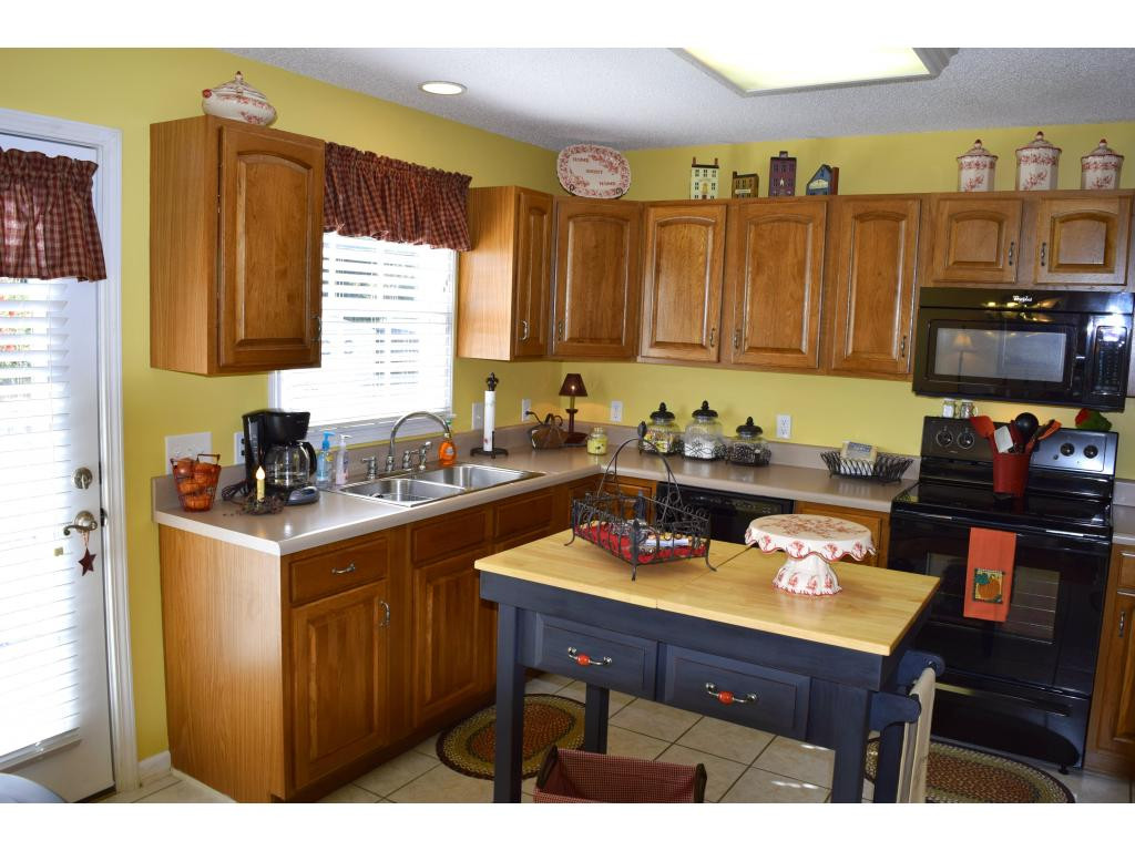 119 Edgefield Road Bristol, TN 37620 - Photo 7 of 24 Photo 7