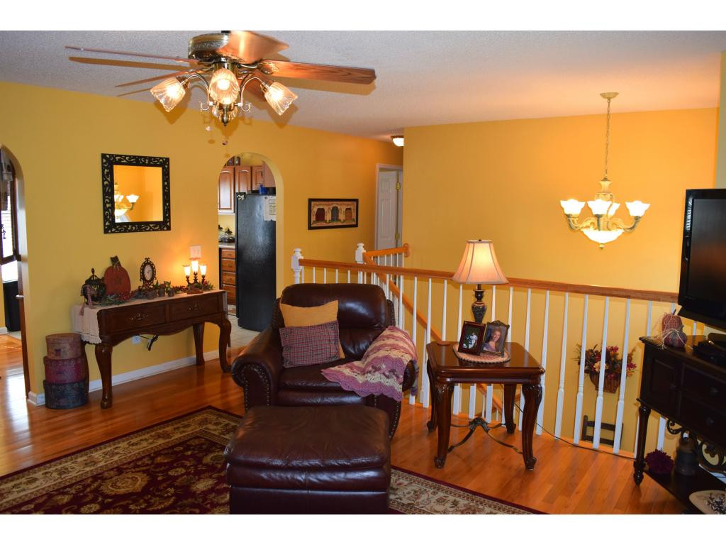 119 Edgefield Road Bristol, TN 37620 - Photo 10 of 24 Photo 10