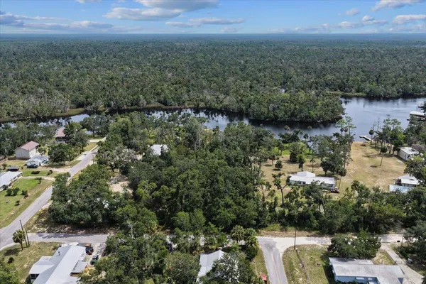 $584,000 | 1710 Southeast 1st Street, Steinhatchee, FL 32359