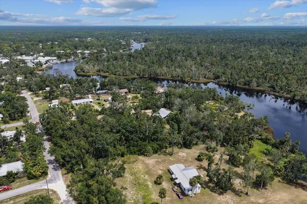 $584,000 | 1710 Southeast 1st Street, Steinhatchee, FL 32359
