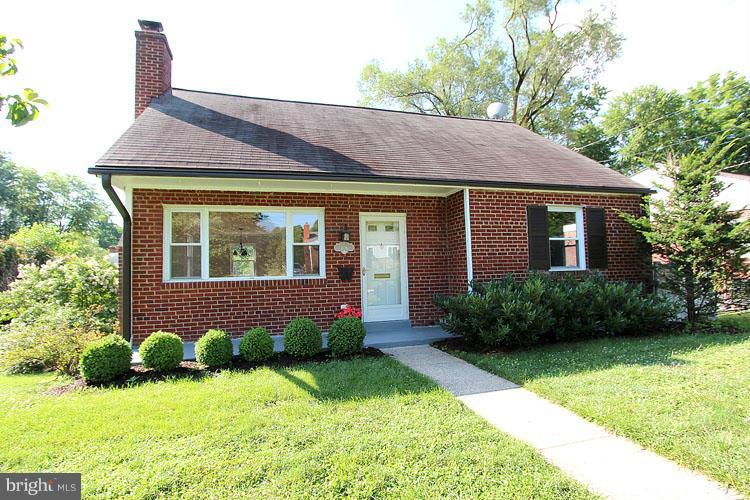 406 Kerwin Road Silver Spring, MD 20901 - Photo 1 of 30 Exterior (Front)