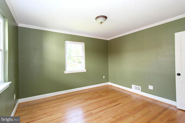406 Kerwin Road Silver Spring, MD 20901 - Photo 14 of 30 Bedroom