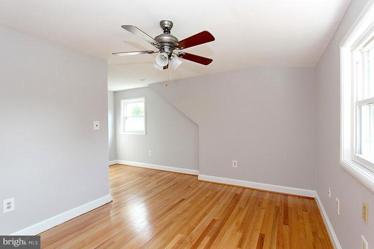 406 Kerwin Road Silver Spring, MD 20901 - Photo 22 of 30 Bedroom