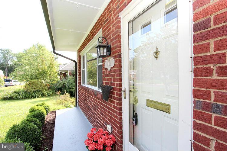 406 Kerwin Road Silver Spring, MD 20901 - Photo 6 of 30 Exterior (Front)